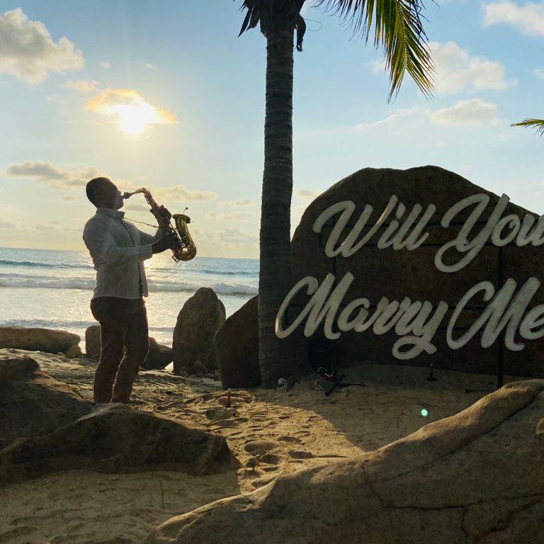 Aleicy Flores Saxofonista